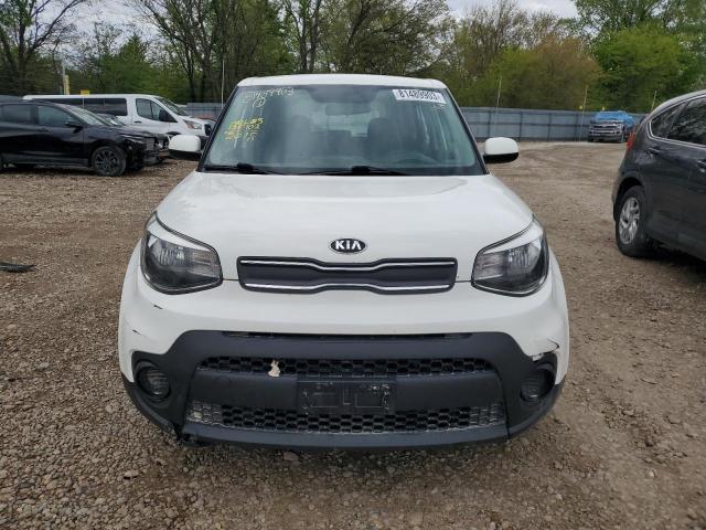 KNDJN2A25J7543564 - 2018 KIA SOUL WHITE photo 5