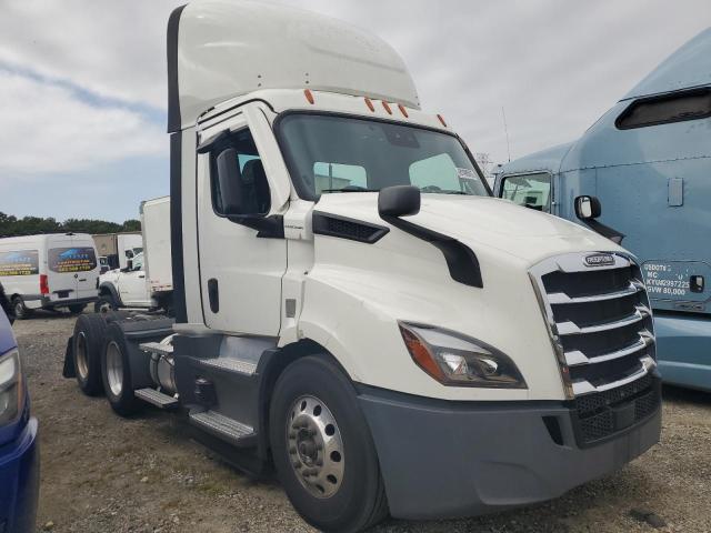 2024 FREIGHTLINER CASCADIA 1, 