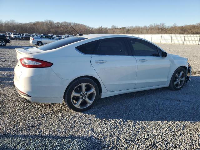 3FA6P0H7XGR254421 - 2016 FORD FUSION SE WHITE photo 3