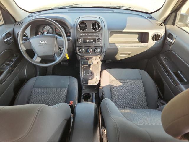 1J4NF2GB5AD611721 - 2010 JEEP PATRIOT SPORT შავი ფოტო 8