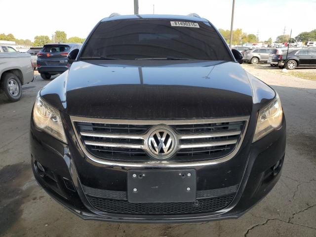 WVGBV7AX4AW528228 - 2010 VOLKSWAGEN TIGUAN SE BLACK photo 5