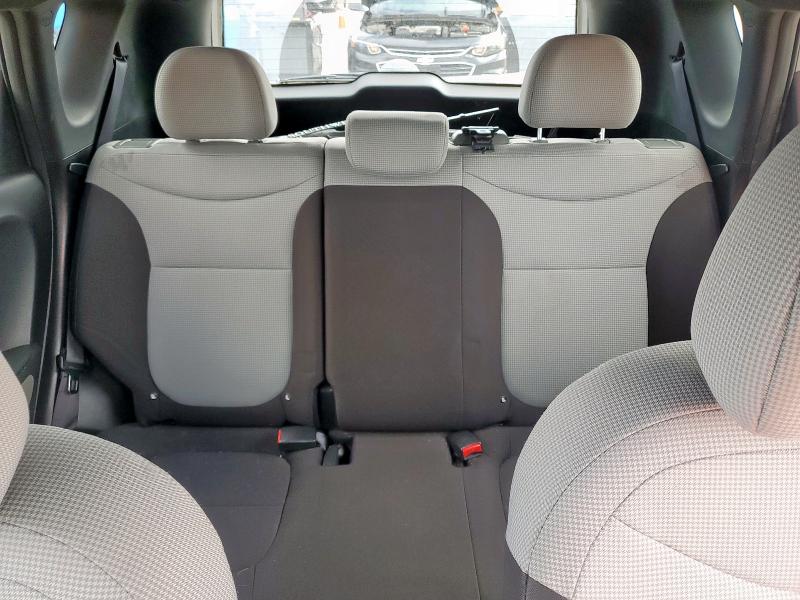 KNDJN2A24K7675801 - 2019 KIA SOUL 灰色 照片 10