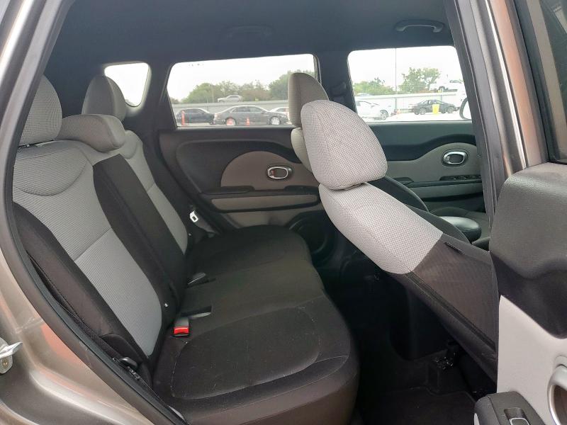 KNDJN2A24K7675801 - 2019 KIA SOUL 灰色 照片 11