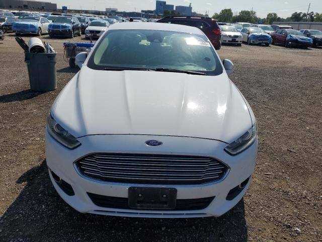 3FA6P0HR0DR328376 - 2013 FORD FUSION SE თეთრი ფოტო 5