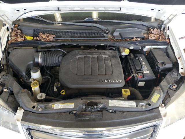 2A4RR5DG3BR656049 - 2011 CHRYSLER TOWN & COU TOURING WHITE photo 12