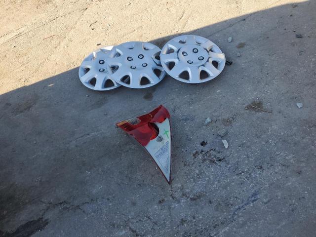 1HGEM22633L032405 - 2003 HONDA CIVIC LX Srebrny zdjęcie 12