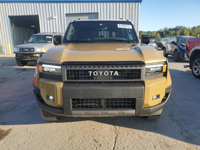 JTEABFAJ8SK040371 - 2025 TOYOTA LAND CRUIS BASE GOLD photo 5