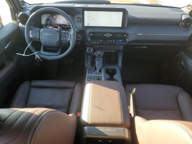 JTEABFAJ8SK040371 - 2025 TOYOTA LAND CRUIS BASE GOLD photo 8