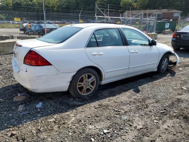 1HGCM56796A002689 - 2006 HONDA ACCORD EX Белый фото 3