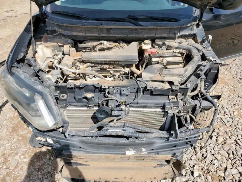 KNMAT2MV0HP508033 - 2017 NISSAN ROGUE S შავი ფოტო 12