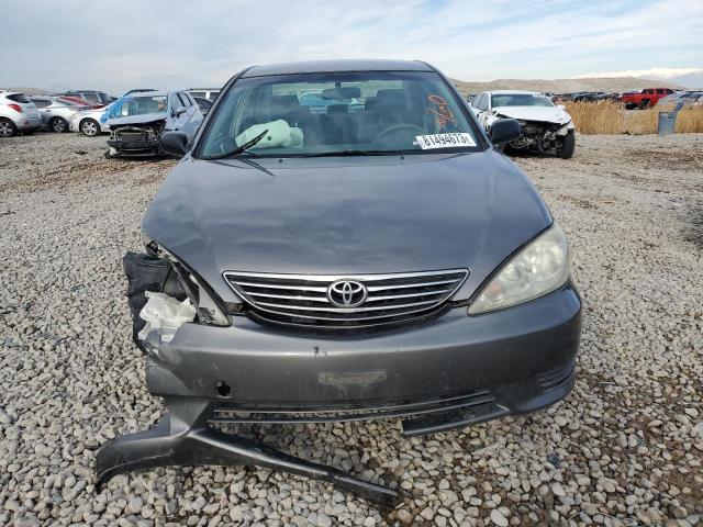 JTDBE32KX53024628 - 2005 TOYOTA CAMRY LE GRAY photo 5