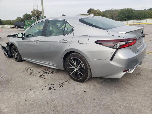 4T1G11BK1RU121234 - 2024 TOYOTA CAMRY SE NIGHT SHADE SILVER photo 2