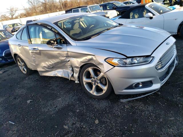 3FA6P0H79ER395929 - 2014 FORD FUSION SE SILVER photo 4