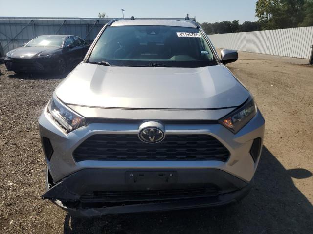 2T3K1RFV2LC036917 - 2020 TOYOTA RAV4 LE ვერცხლისფერი ფოტო 5