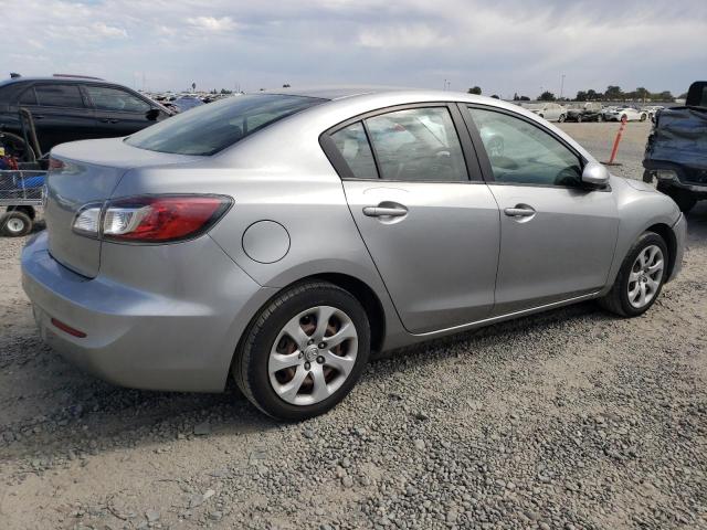 JM1BL1TG7D1784630 - 2013 MAZDA 3 I 银色 照片 3
