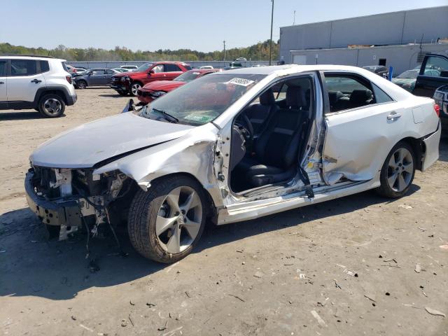 2014 TOYOTA CAMRY SE, 