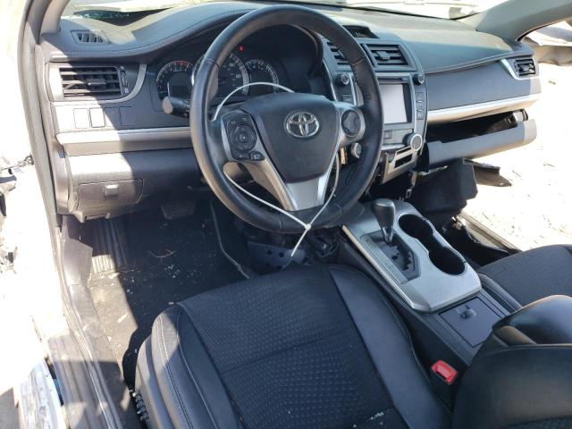 4T1BK1FK6EU027331 - 2014 TOYOTA CAMRY SE SILVER photo 8