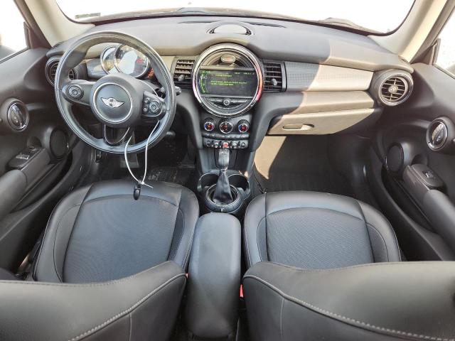 WMWXP5C56G2D14880 - 2016 MINI COOPER SILVER photo 8