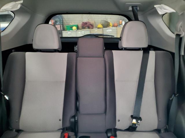 2T3RFREVXFW239798 - 2015 TOYOTA RAV4 XLE SILVER photo 10