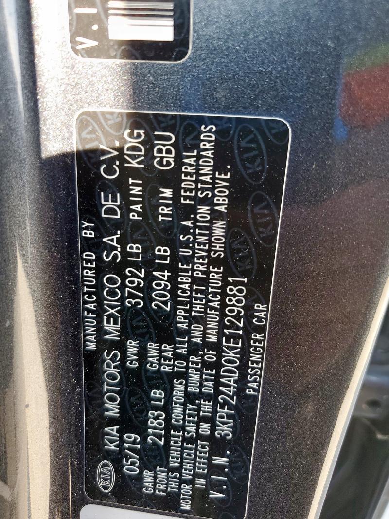 3KPF24AD0KE129881 - 2019 KIA FORTE FE CHARCOAL photo 12