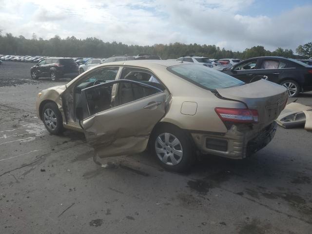 4T1BF3EK5AU009009 - 2010 TOYOTA CAMRY BASE Золотий фото 2