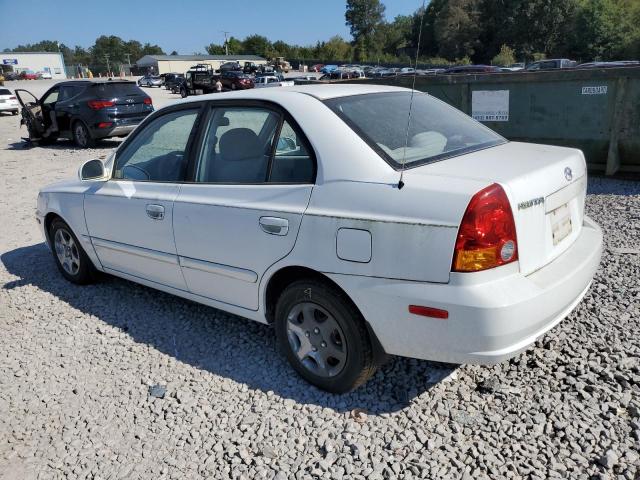 KMHCG45C55U616484 - 2005 HYUNDAI ACCENT GL WHITE photo 2