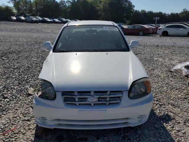 KMHCG45C55U616484 - 2005 HYUNDAI ACCENT GL WHITE photo 5