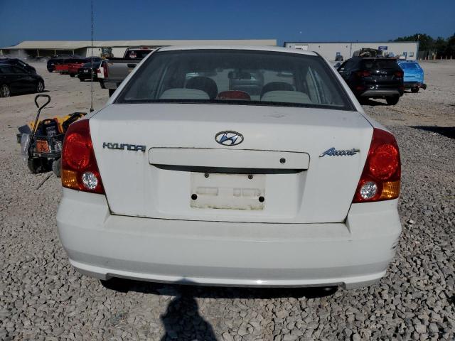 KMHCG45C55U616484 - 2005 HYUNDAI ACCENT GL WHITE photo 6