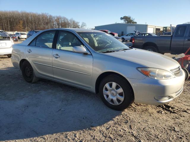 JTDBE32K330161537 - 2003 TOYOTA CAMRY LE SILVER photo 4