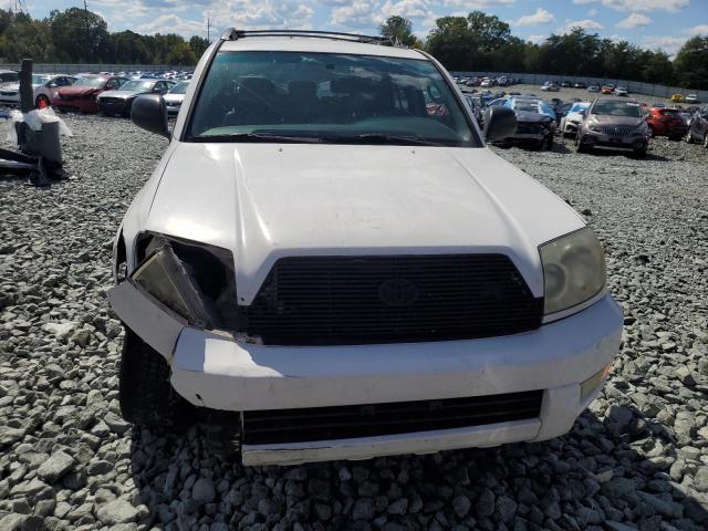 JTEBU14R050063209 - 2005 TOYOTA 4RUNNER SR5 WHITE photo 5