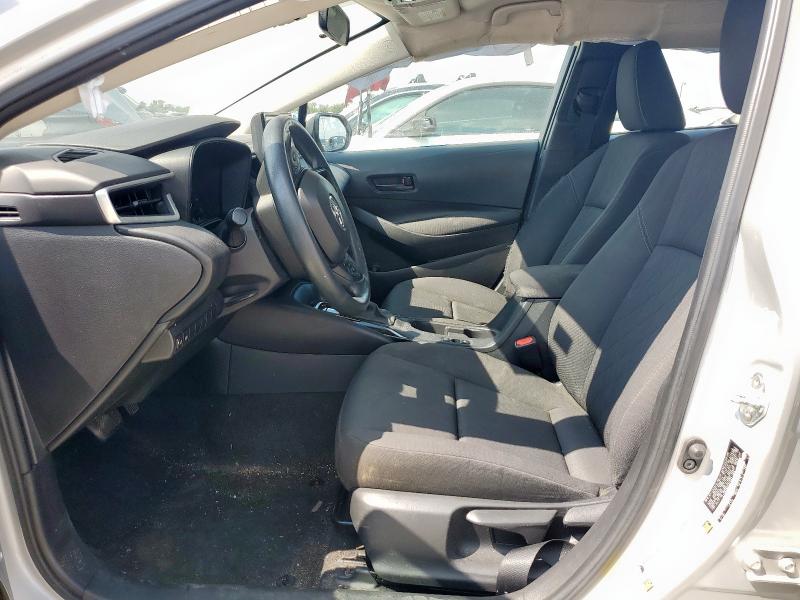 5YFB4MDE8PP011306 - 2023 TOYOTA COROLLA LE Silber Foto 7