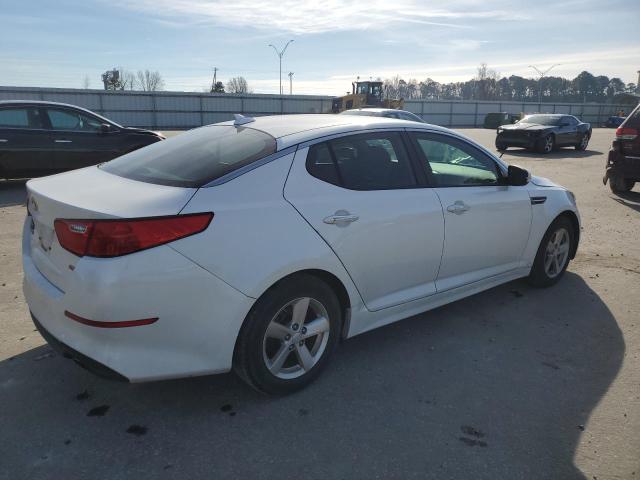 KNAGM4A74F5647063 - 2015 KIA OPTIMA LX WHITE photo 3