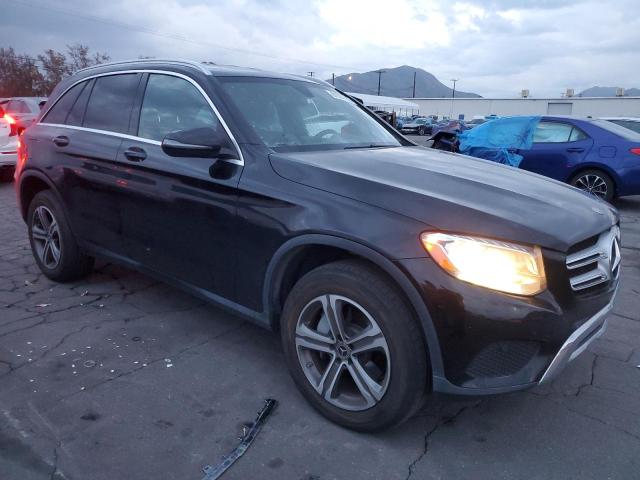 WDC0G4JB0JV047630 - 2018 MERCEDES-BENZ GLC 300 BLACK photo 4