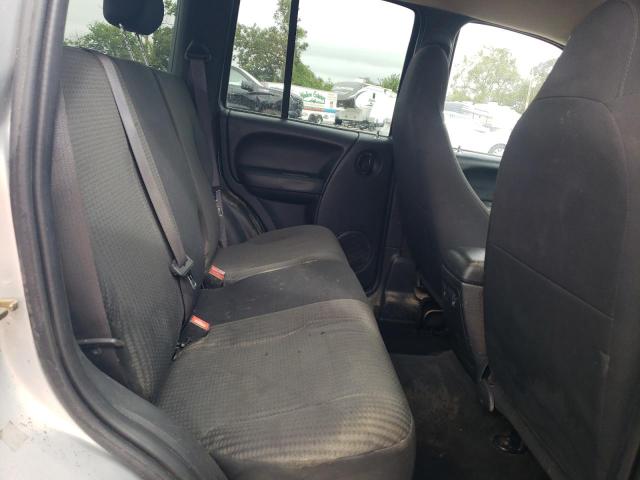 1J4GL48K53W527563 - 2003 JEEP LIBERTY SPORT 银色 照片 11