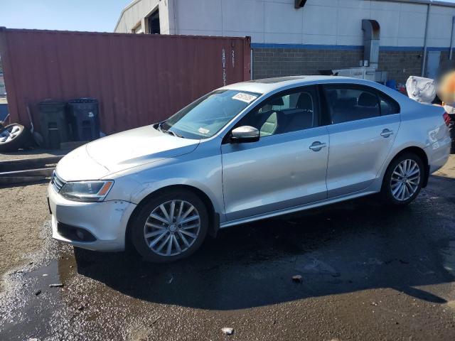 2011 VOLKSWAGEN JETTA SEL, 