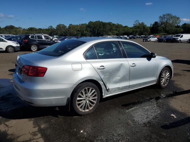 3VWLZ7AJXBM380187 - 2011 VOLKSWAGEN JETTA SEL SILVER photo 3