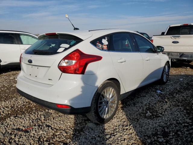 1FAHP3M23CL392895 - 2012 FORD FOCUS SEL WHITE photo 3