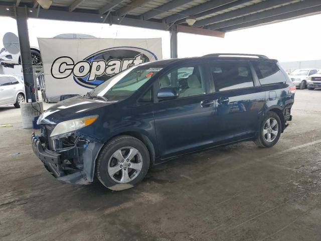 2011 TOYOTA SIENNA LE, 