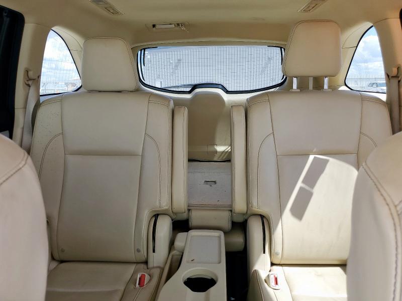 5TDKKRFH2FS113202 - 2015 TOYOTA HIGHLANDER XLE 白色 照片 10