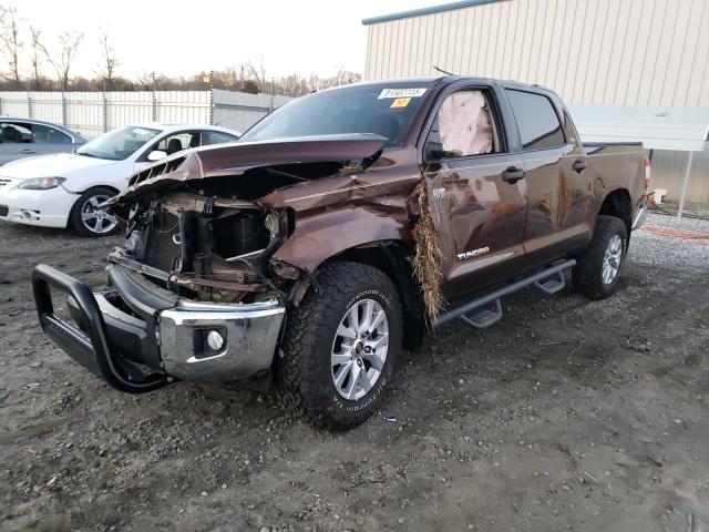 5TFEW5F14GX192865 - 2016 TOYOTA TUNDRA CREWMAX SR5 BROWN photo 1