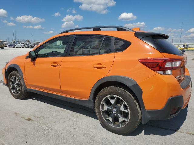 JF2GTADC6JH290233 - 2018 SUBARU CROSSTREK PREMIUM ORANGE photo 2