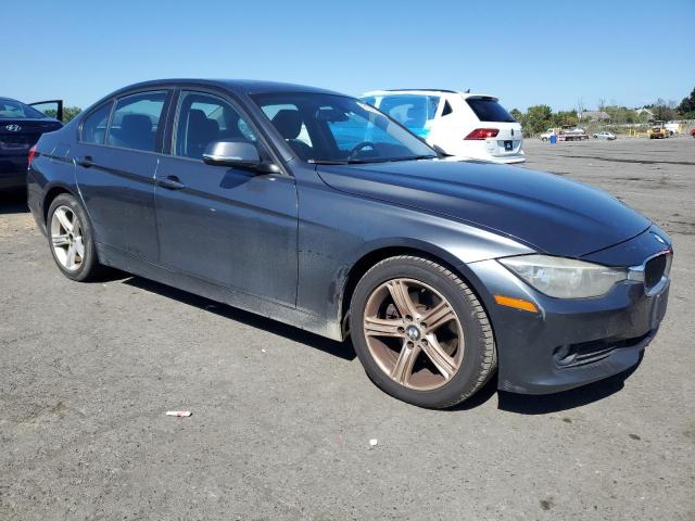 WBA3C3C5XDF979572 - 2013 BMW 320 I XDRIVE Մոխրագույն լուսանկար 4