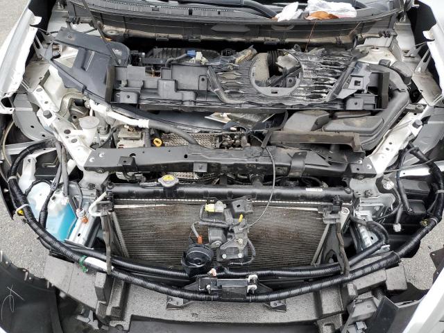 JN8AT2MVXJW314979 - 2018 NISSAN ROGUE S SILVER photo 12