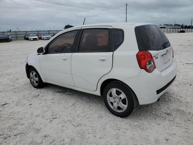 KL1TD6DE1BB133276 - 2011 CHEVROLET AVEO LS WHITE photo 2