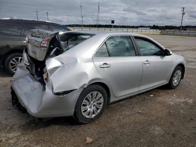 4T1BF1FK2CU017512 - 2012 TOYOTA CAMRY BASE SILVER photo 3