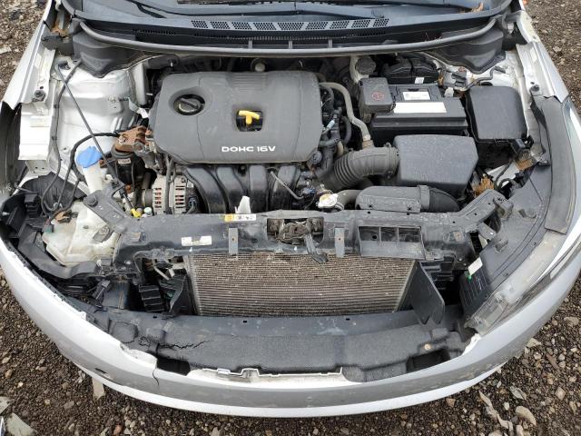 3KPFK4A75HE122489 - 2017 KIA FORTE LX SILVER photo 11