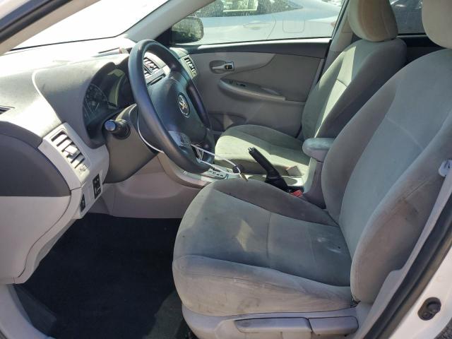 2T1BU4EE7DC055744 - 2013 TOYOTA COROLLA BASE თეთრი ფოტო 7