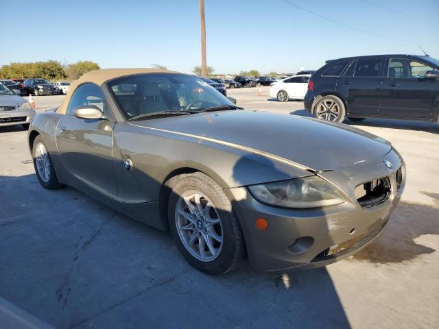 4USBT33525LS53717 - 2005 BMW Z4 2.5 TAN photo 4