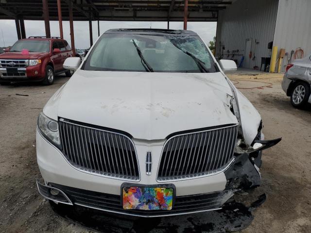 2LMHJ5AT6FBL01885 - 2015 LINCOLN MKT Ақ фото 5
