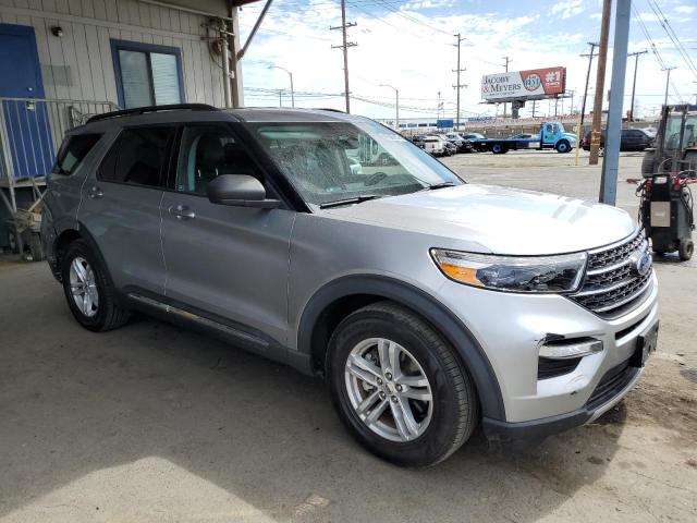 1FMSK7DH0MGA41278 - 2021 FORD EXPLORER XLT 银色 照片 4